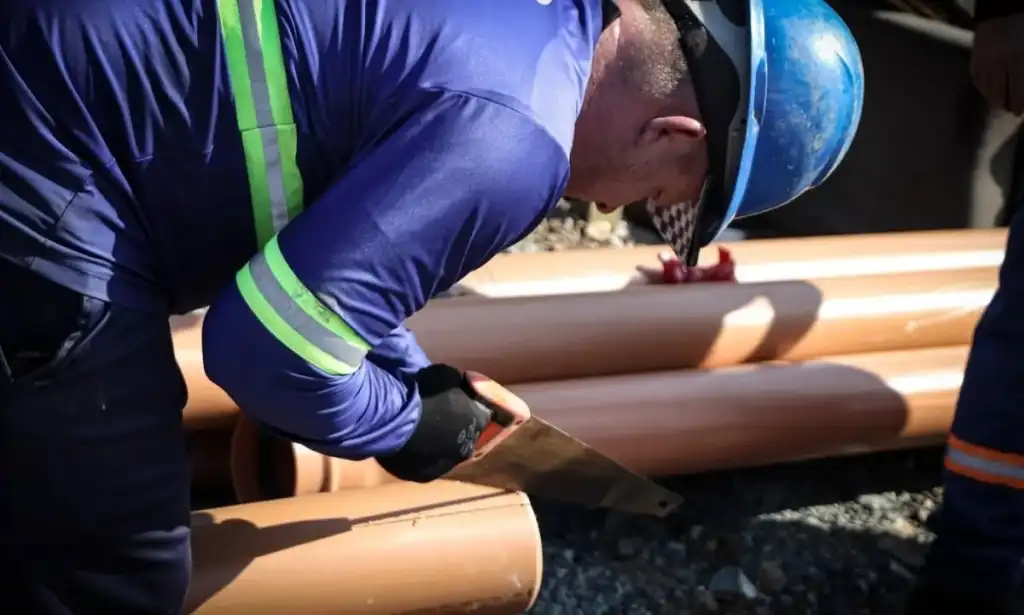 Rede de esgoto começa a ser implantada em mais uma região da zona Sul de Joinville.A Águas de Joinville iniciou as obras...